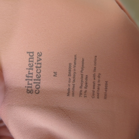 GIRLFRIEND COLLECTIVE High Rise Compressive Leggings in Primrose - Size Medium - Picture 8 of 10